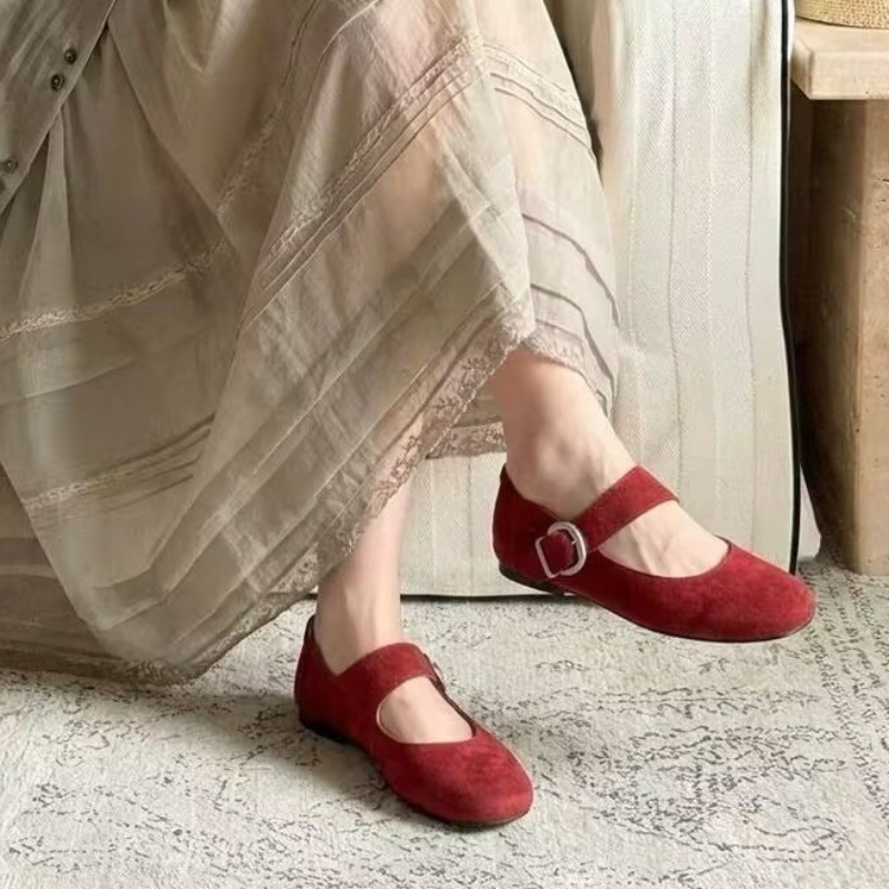 Vintage Style Mary Jane Shoes  - Vintage Fashion In 2026 のレビューと価格