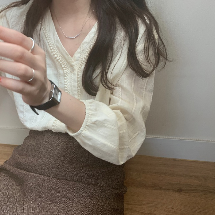 Loose Long Sleeve V-Neck Women - Vintage Fashion Hong Kong のレビューと価格