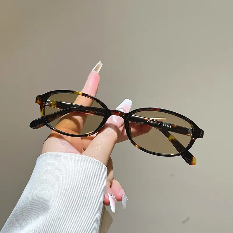 KAMMPT Vintage Oval Sunglasses - Vintage Fashion Style Men のレビューと価格