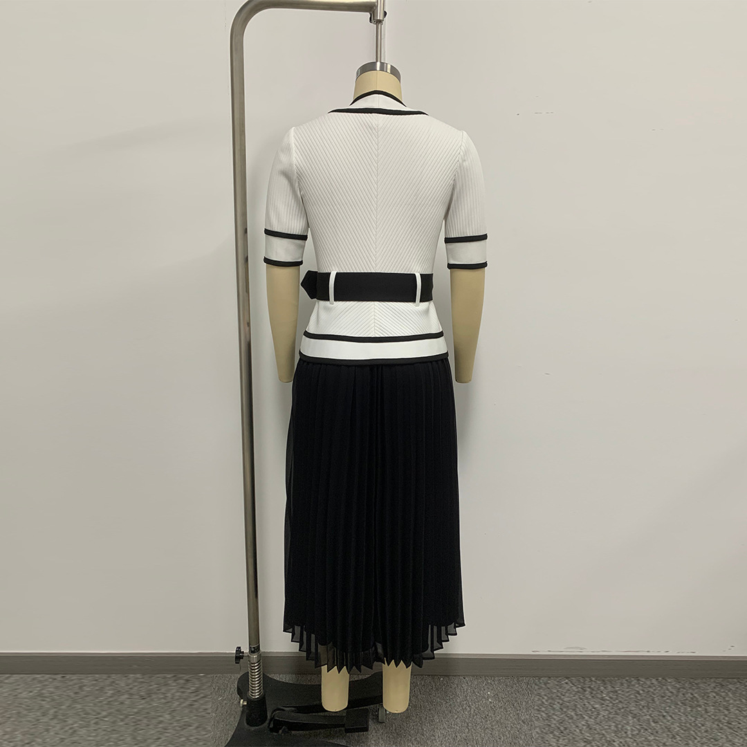 Sexy V Neck Buttons Belted Ple - Vintage Fashion Exhibition のレビューと価格
