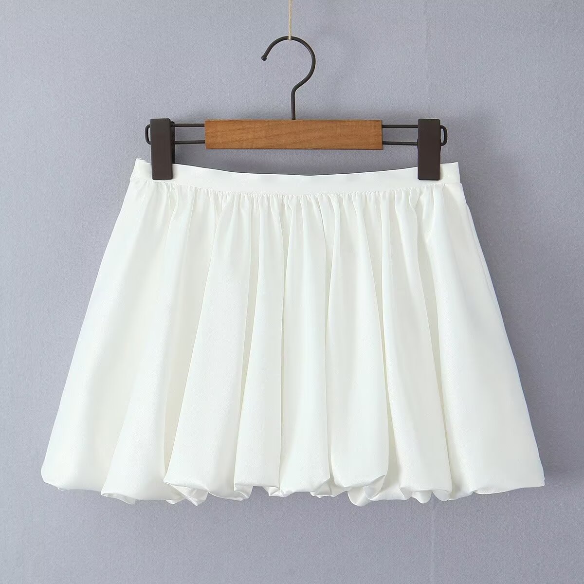 Maxdutti French Fashion Blogge - Vintage Fashion Bloggers のレビューと価格