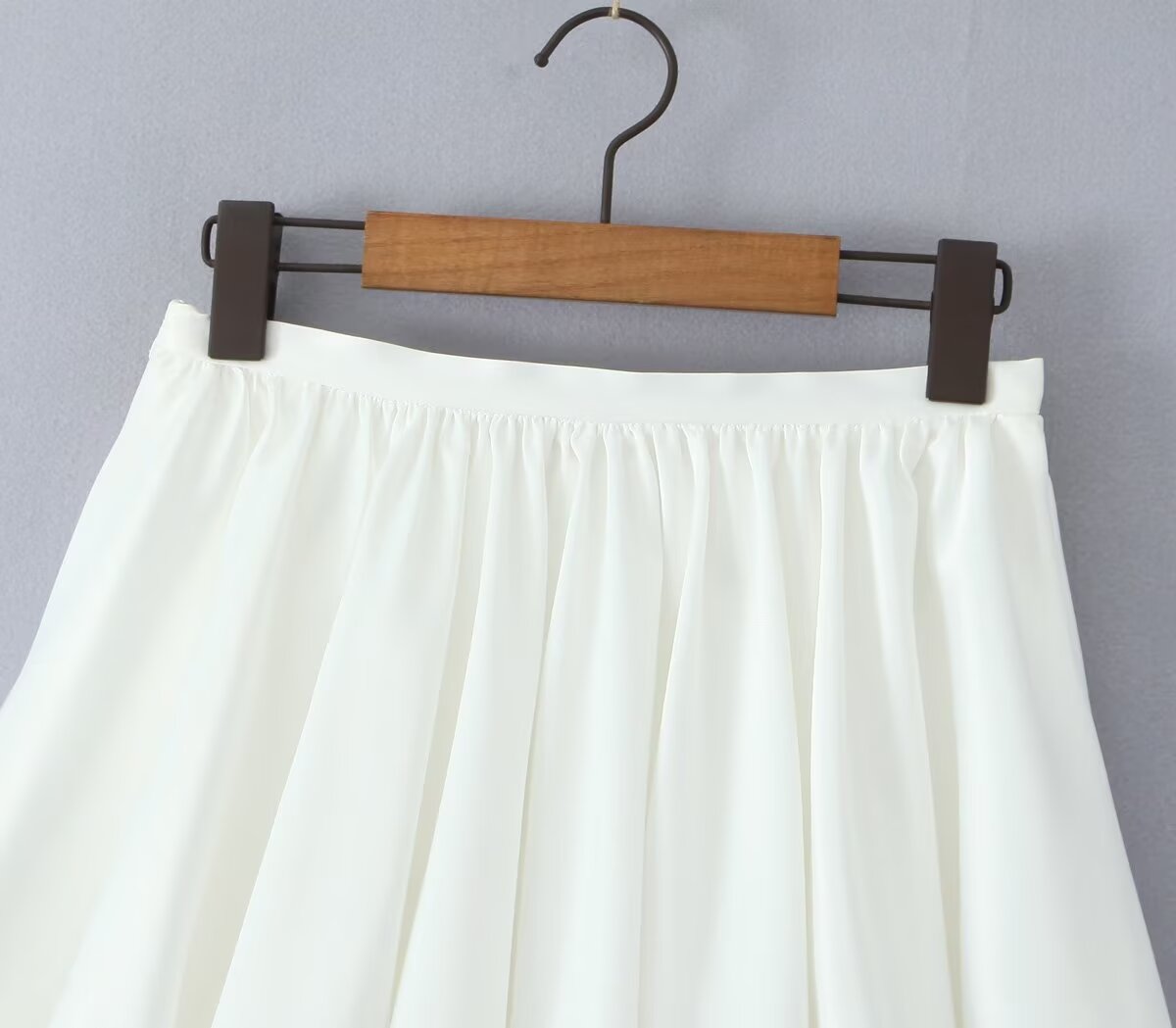 Maxdutti French Fashion Blogge - Vintage Fashion Bloggers のレビューと価格