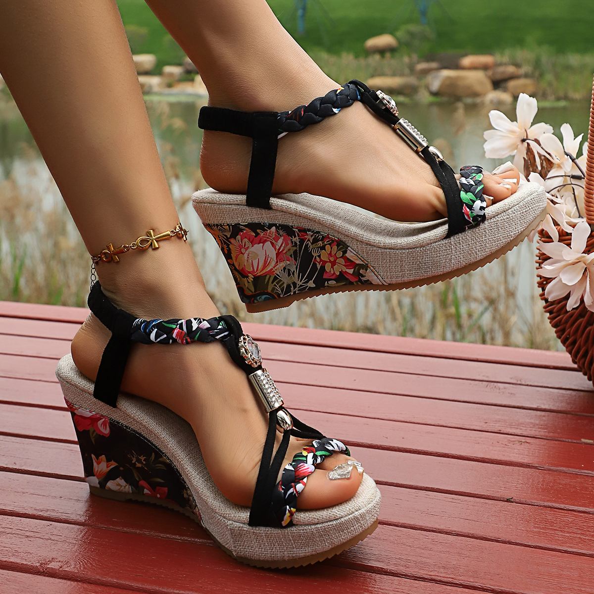 Vintage Rivet Decor Wedge Sand - Vintage Fashion In 2026 のレビューと価格