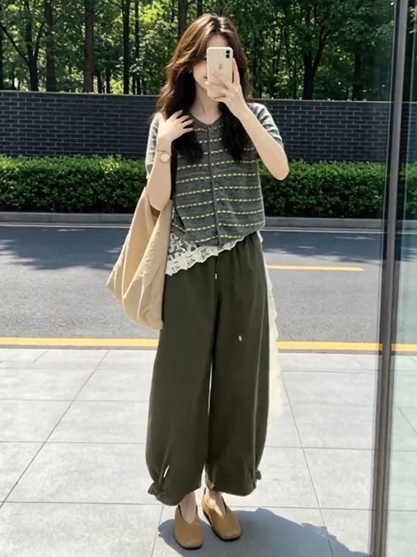 White Vintage Hong Kong Style  - Vintage Fashion Hong Kong のレビューと価格