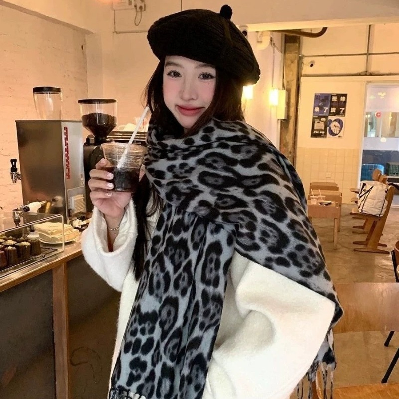 2025 New Retro Silk Leopard Pa - Vintage Fashion Patterns のレビューと価格