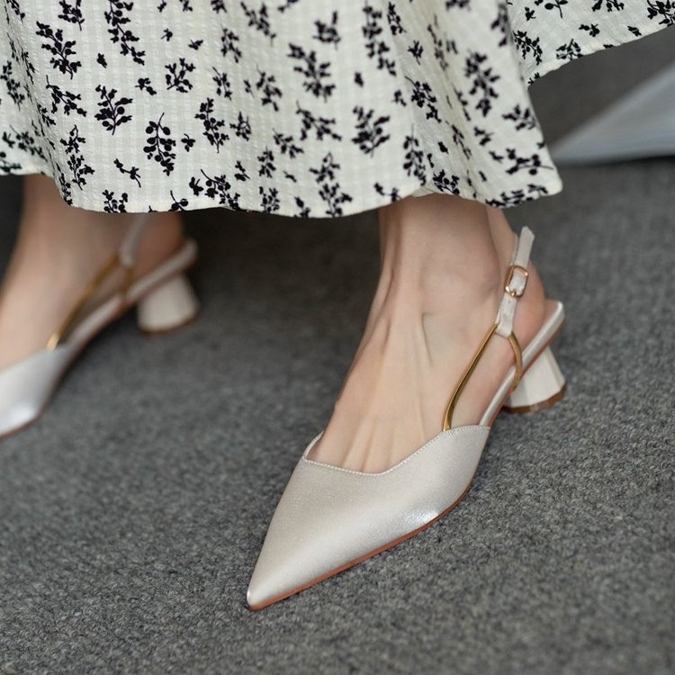French Vintage Pointed-Toe San - Vintage Fashion In 2026 のレビューと価格