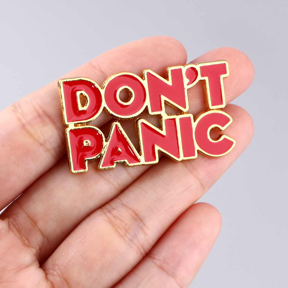 Vintage Enamel Pin Brooches fo - Vintage Fashion Quotes のレビューと価格