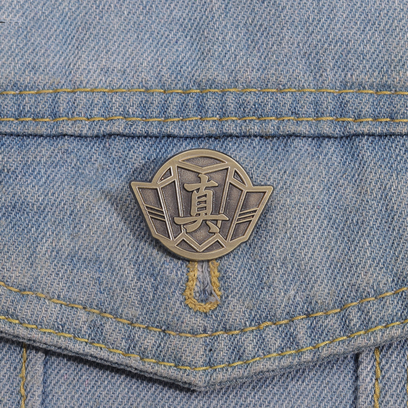 Yakuza Goro Majima Enamel Pins - Vintage Fashion Game のレビューと価格
